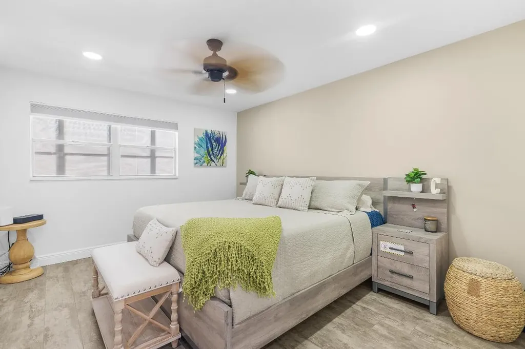 244 Monaco F Delray Beach FL 33446