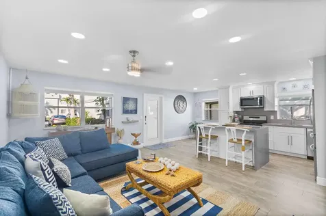 244 Monaco F Delray Beach FL 33446