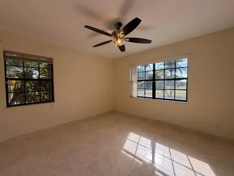 2085 SE Hanford Road Port St Lucie FL 34952