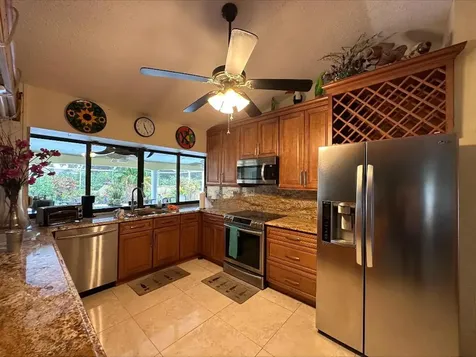 2085 SE Hanford Road Port St Lucie FL 34952