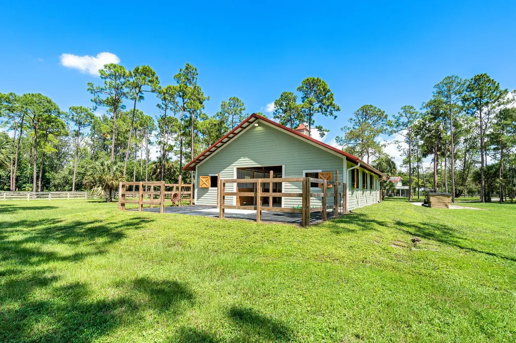 1835 Stallion Drive Loxahatchee FL 33470