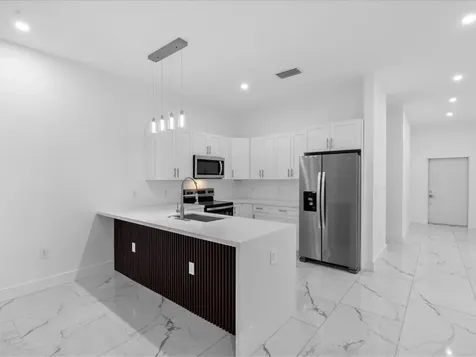 533 NW 16th Avenue Fort Lauderdale FL 33311
