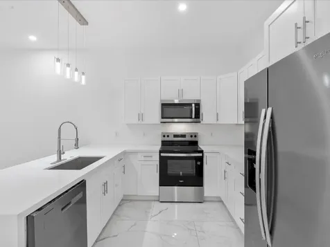 533 NW 16th Avenue Fort Lauderdale FL 33311