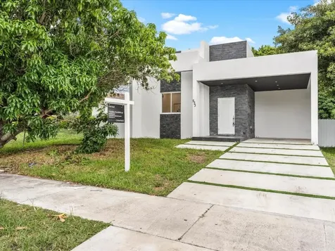 533 NW 16th Avenue Fort Lauderdale FL 33311