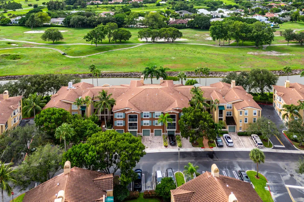 11720 St Andrews Place Wellington FL 33414
