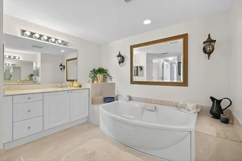 700 Ocean Royale Way Juno Beach FL 33408