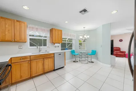 3943 Crescent Creek Drive Coconut Creek FL 33073
