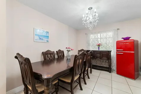 3943 Crescent Creek Drive Coconut Creek FL 33073