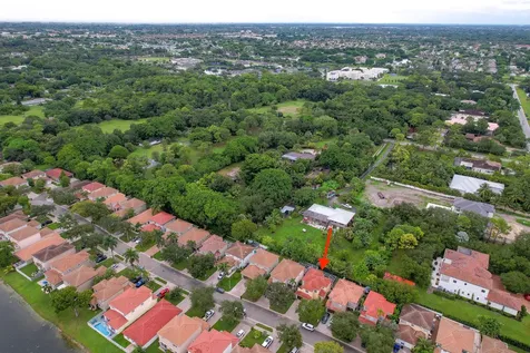 3943 Crescent Creek Drive Coconut Creek FL 33073