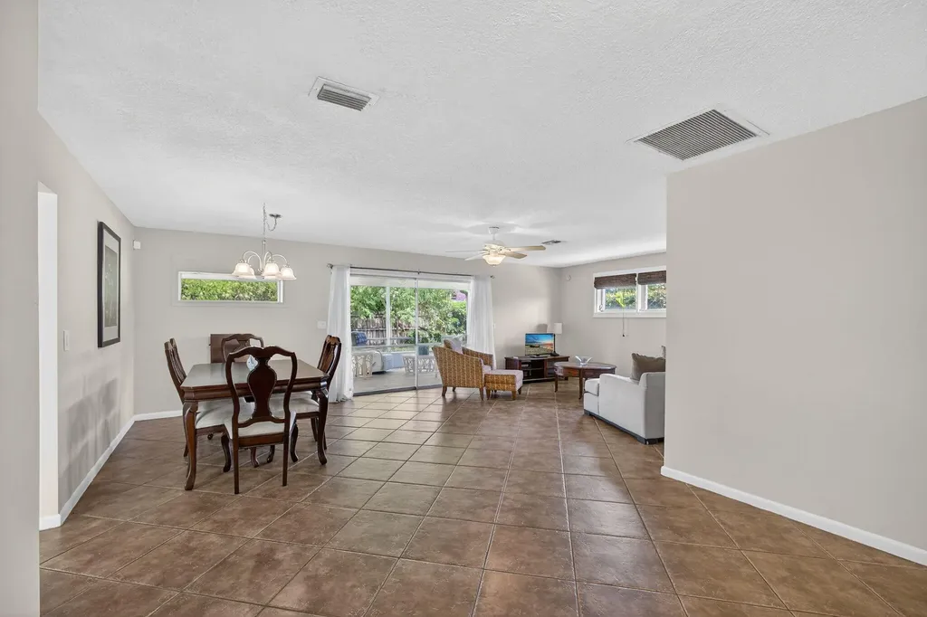 4359 Gardenia Drive Palm Beach Gardens FL 33410