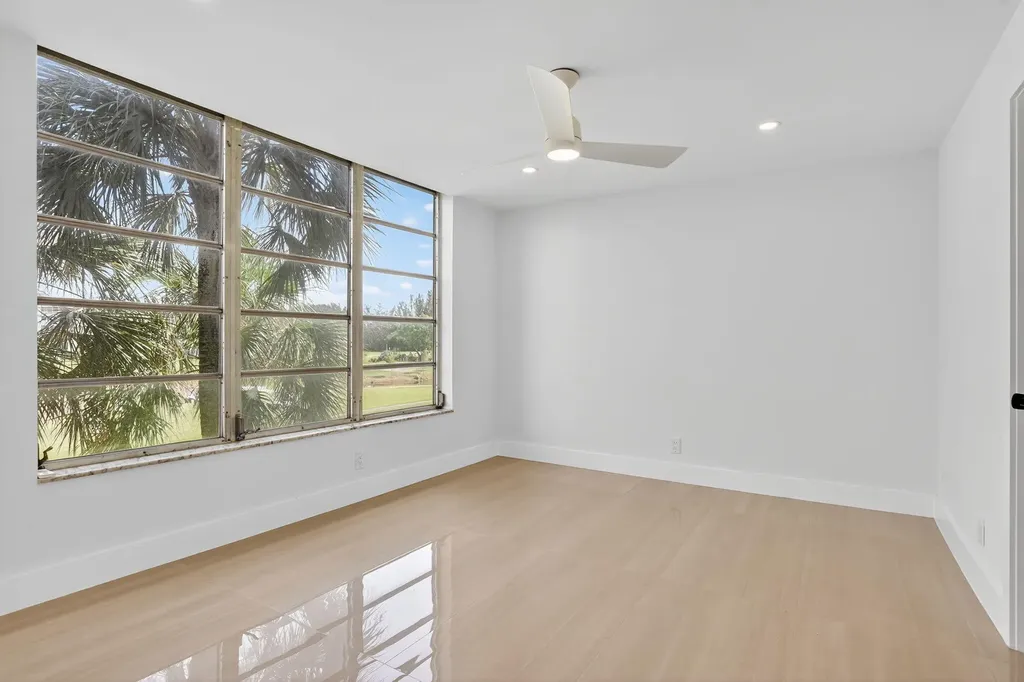 2651 S Palm Aire Drive S Pompano Beach FL 33069