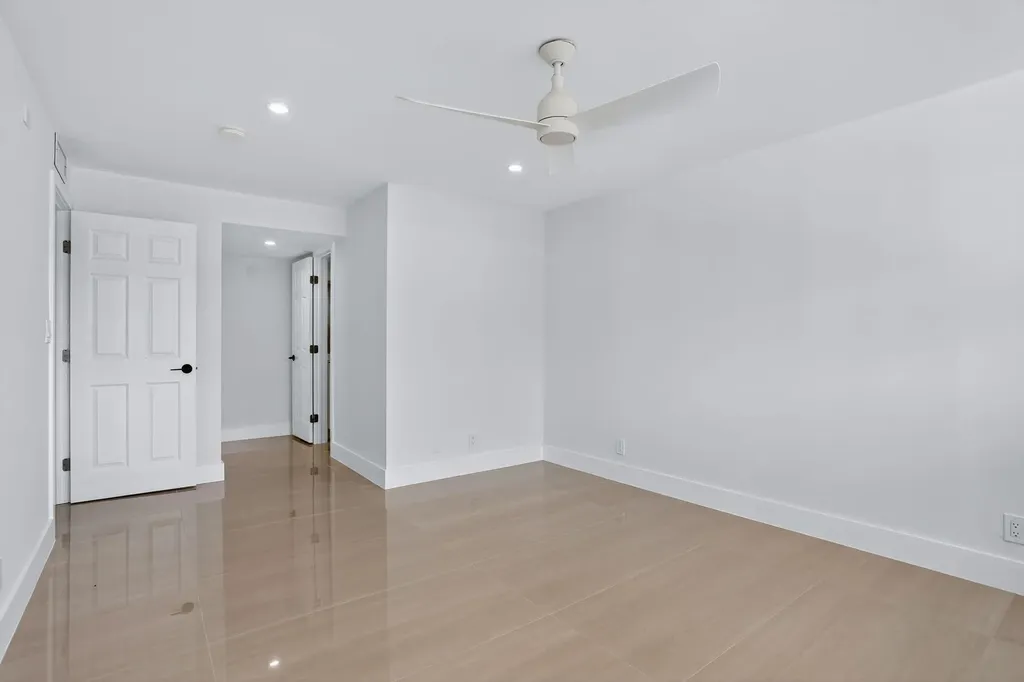 2651 S Palm Aire Drive S Pompano Beach FL 33069