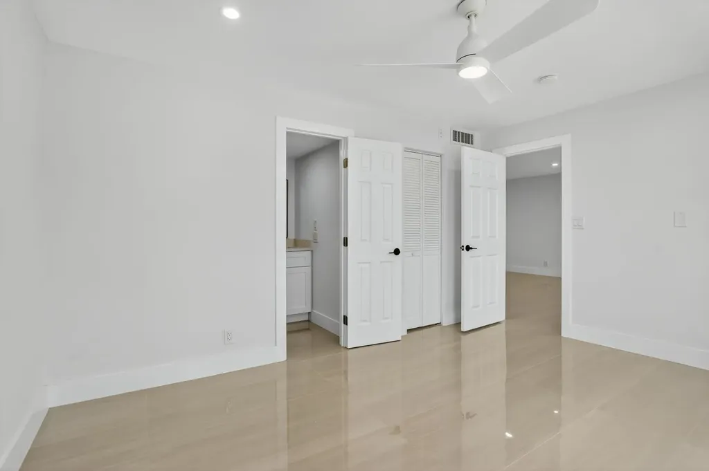 2651 S Palm Aire Drive S Pompano Beach FL 33069