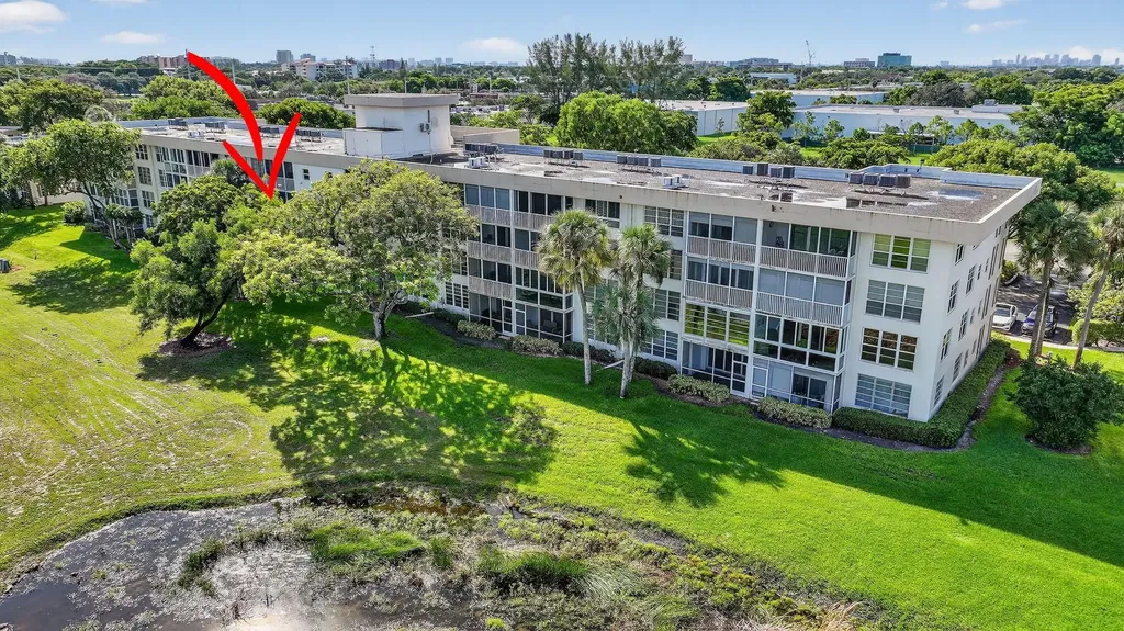 2651 S Palm Aire Drive S Pompano Beach FL 33069