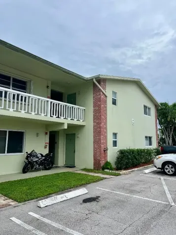 658 NE 6th Court Boynton Beach FL 33435