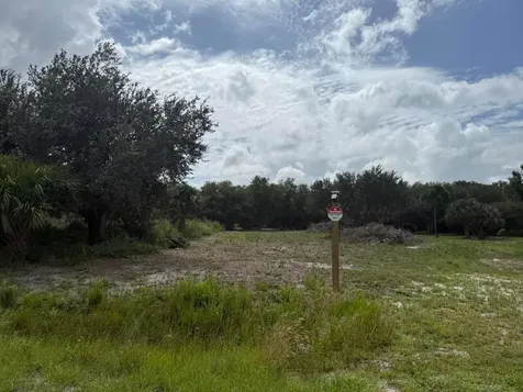15134 NW 306th Street Okeechobee FL 34972