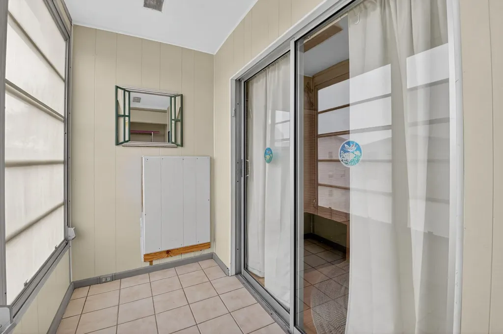 125 Suffolk C Boca Raton FL 33434