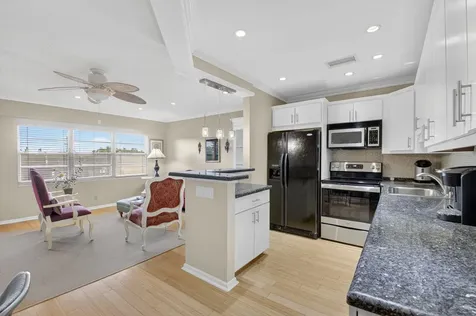 125 Suffolk C Boca Raton FL 33434