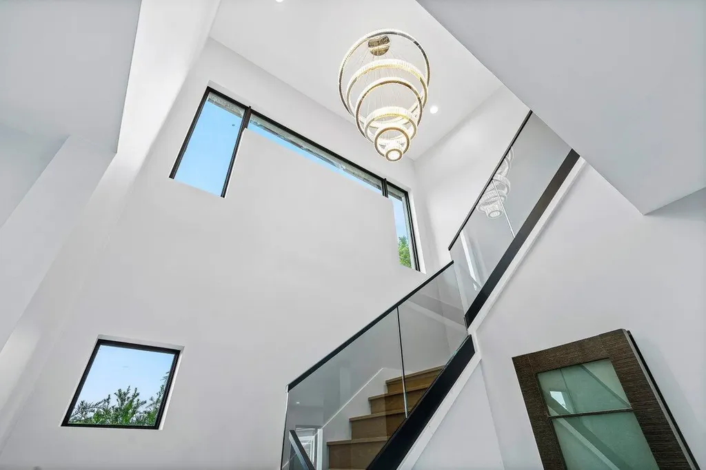 8387 Sawpine Road Delray Beach FL 33446