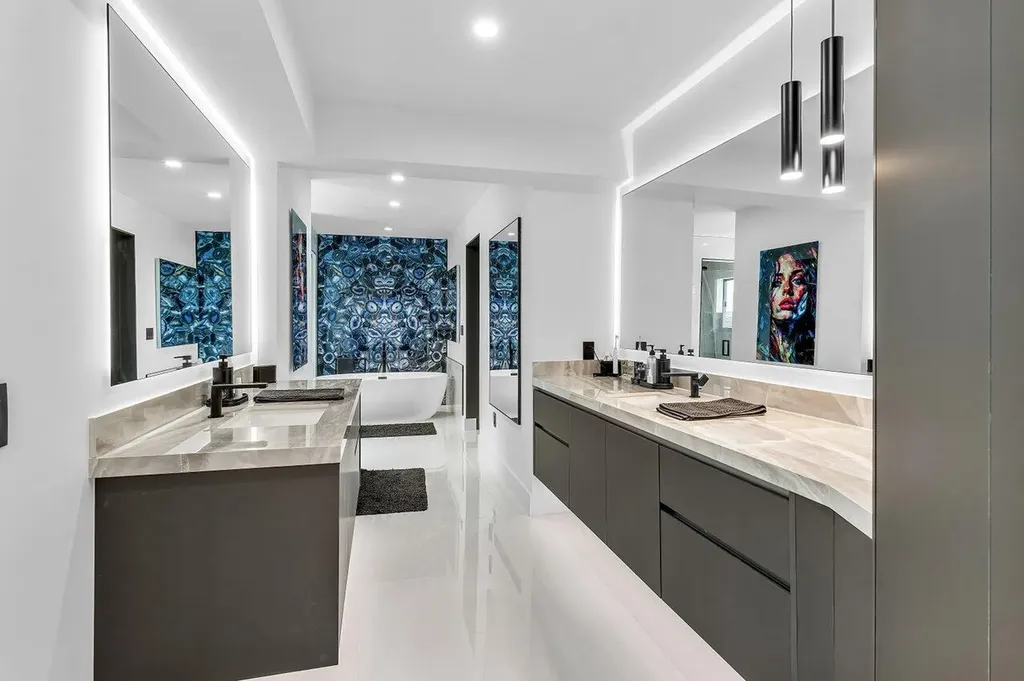 8387 Sawpine Road Delray Beach FL 33446