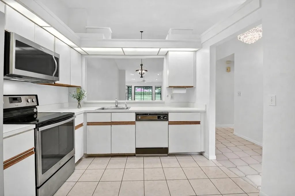 5477 Atlantic Palm Court Boynton Beach FL 33437
