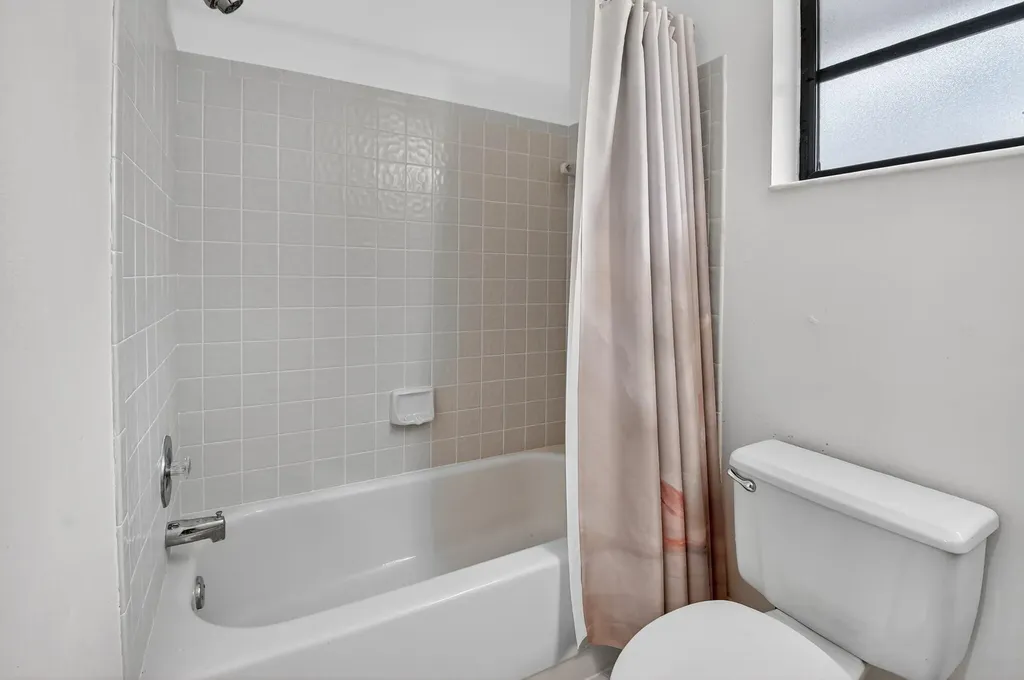 5477 Atlantic Palm Court Boynton Beach FL 33437