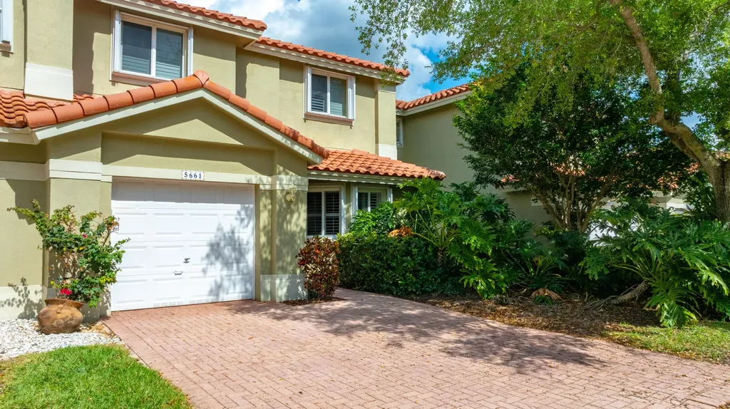 5661 NW 125th Avenue Coral Springs FL 33076