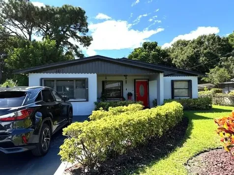 307 N 20th Street Fort Pierce FL 34950