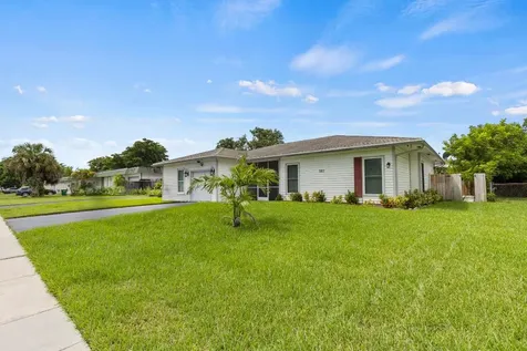 7811 NW 68th Avenue Tamarac FL 33321