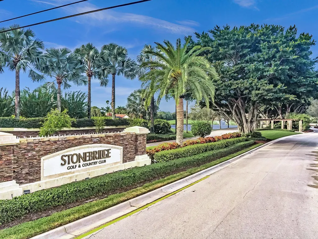 10122 Spyglass Way Boca Raton FL 33498
