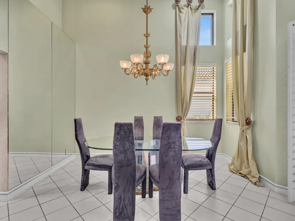 10122 Spyglass Way Boca Raton FL 33498