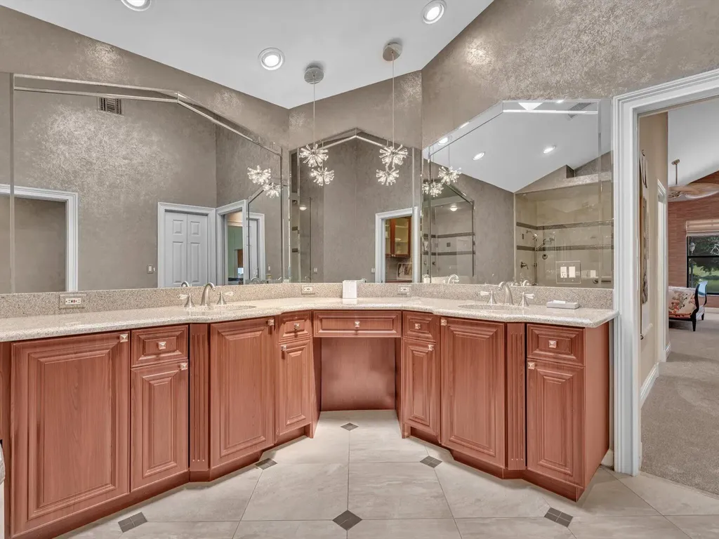 10122 Spyglass Way Boca Raton FL 33498