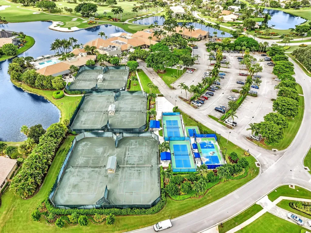 10122 Spyglass Way Boca Raton FL 33498