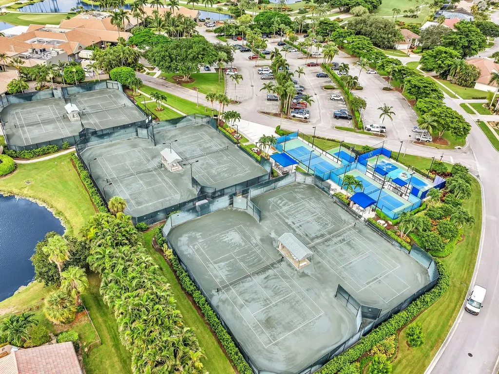 10122 Spyglass Way Boca Raton FL 33498