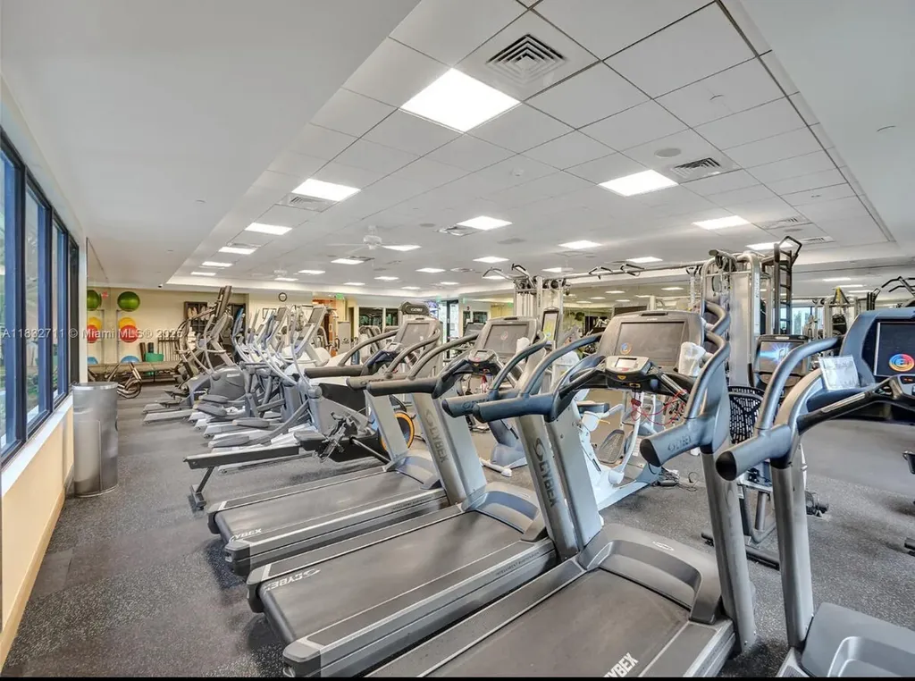 10122 Spyglass Way Boca Raton FL 33498