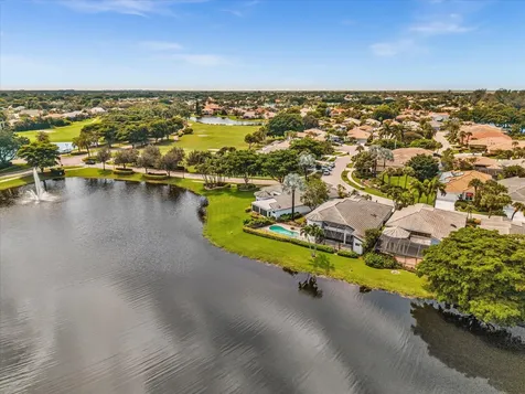 10122 Spyglass Way Boca Raton FL 33498