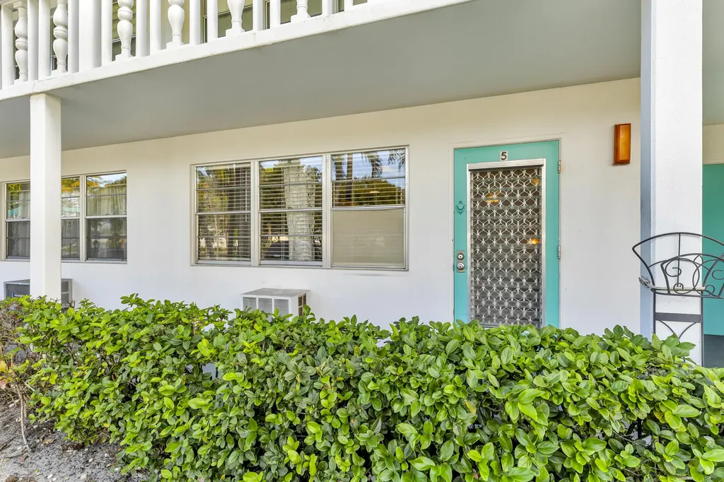 5 Newport A Deerfield Beach FL 33442