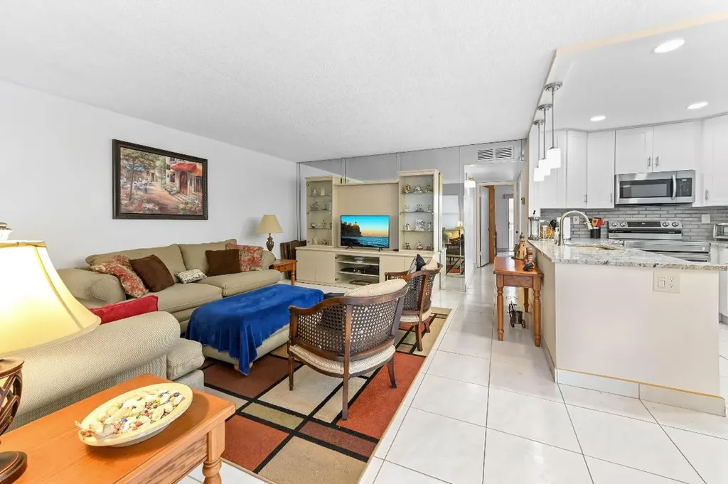 191 Piedmont D Delray Beach FL 33484