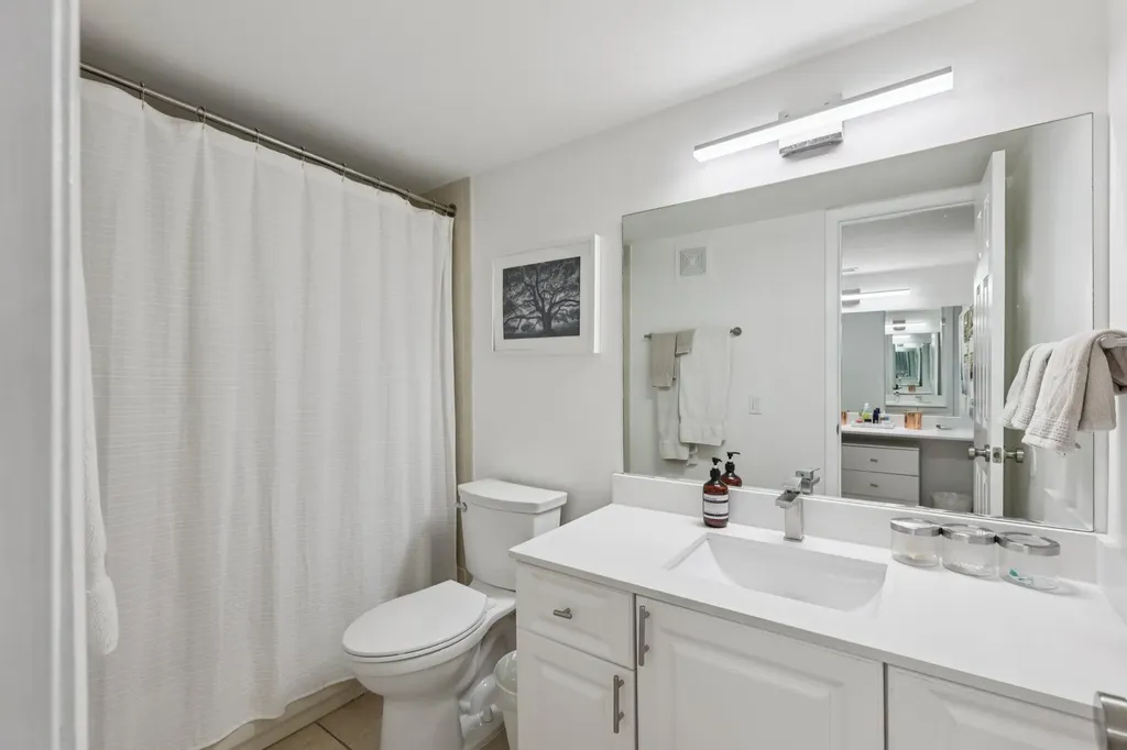 721 N Pine Island Plantation FL 33324