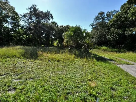 535 S 5th Street Fort Pierce FL 34950