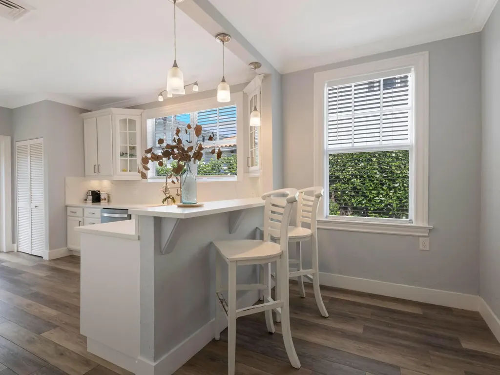 910 NE 2nd Avenue Delray Beach FL 33444