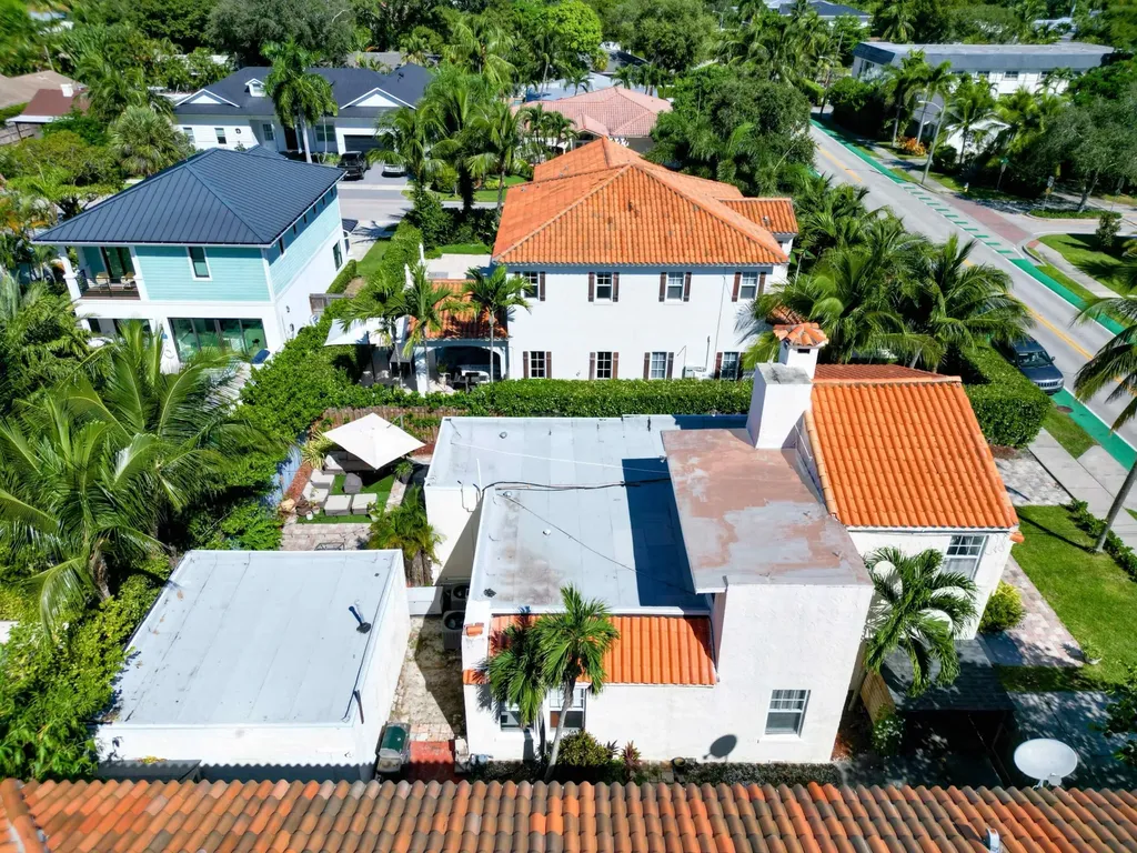 910 NE 2nd Avenue Delray Beach FL 33444
