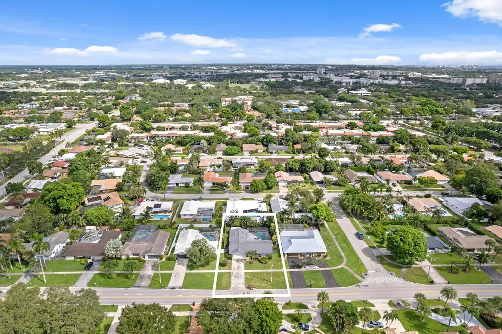 1039 NW 8th Street Boca Raton FL 33486