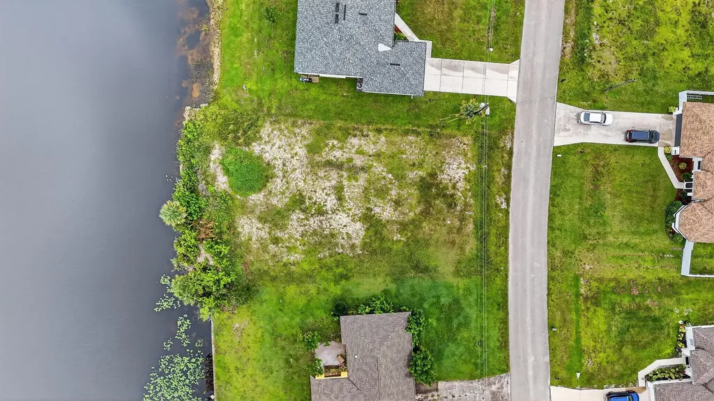 2616 NW 4th Place Cape Coral FL 33993