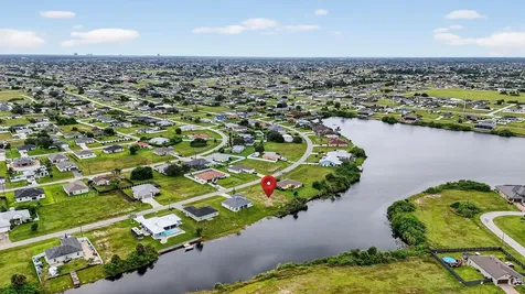 2616 NW 4th Place Cape Coral FL 33993