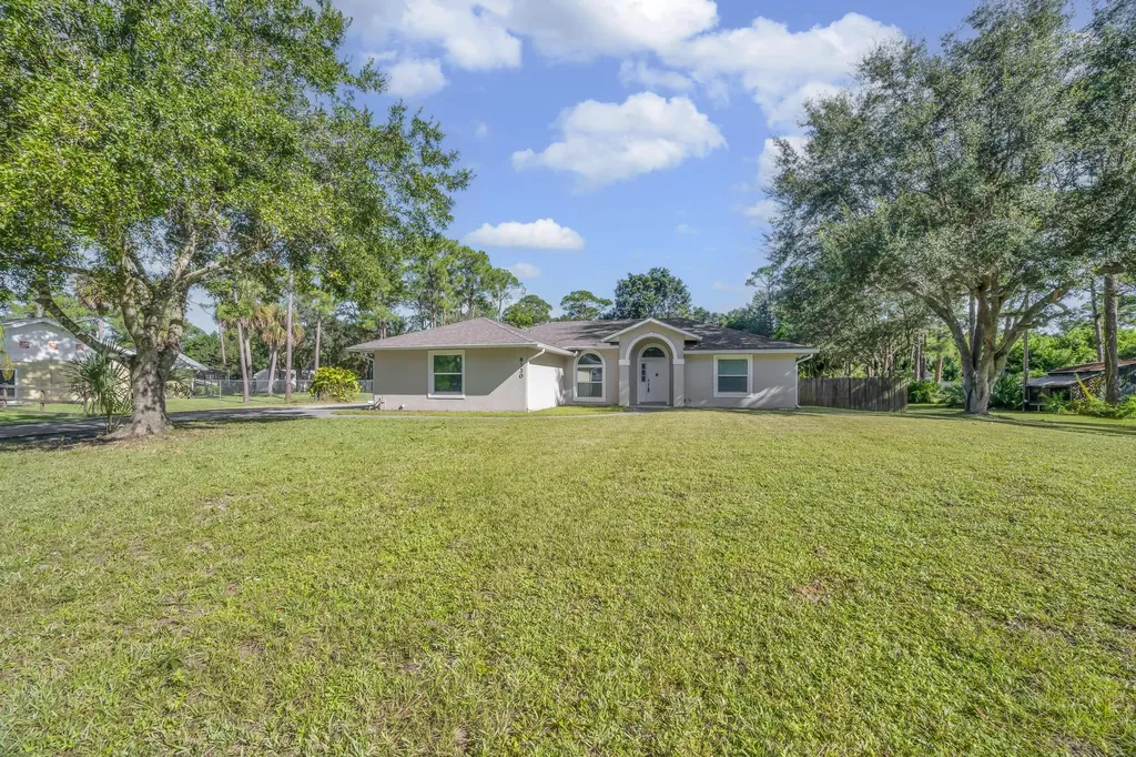 8330 Hidden Pines Road Fort Pierce FL 34945