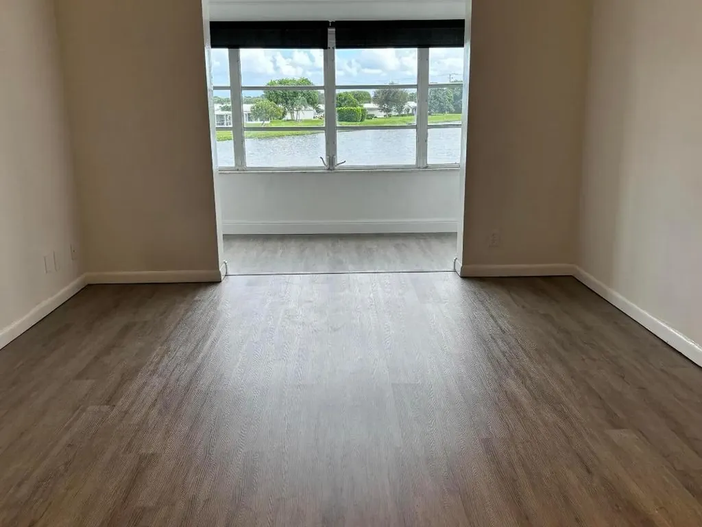 1112 Lake Terrace Boynton Beach FL 33426
