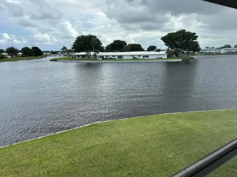 1112 Lake Terrace Boynton Beach FL 33426