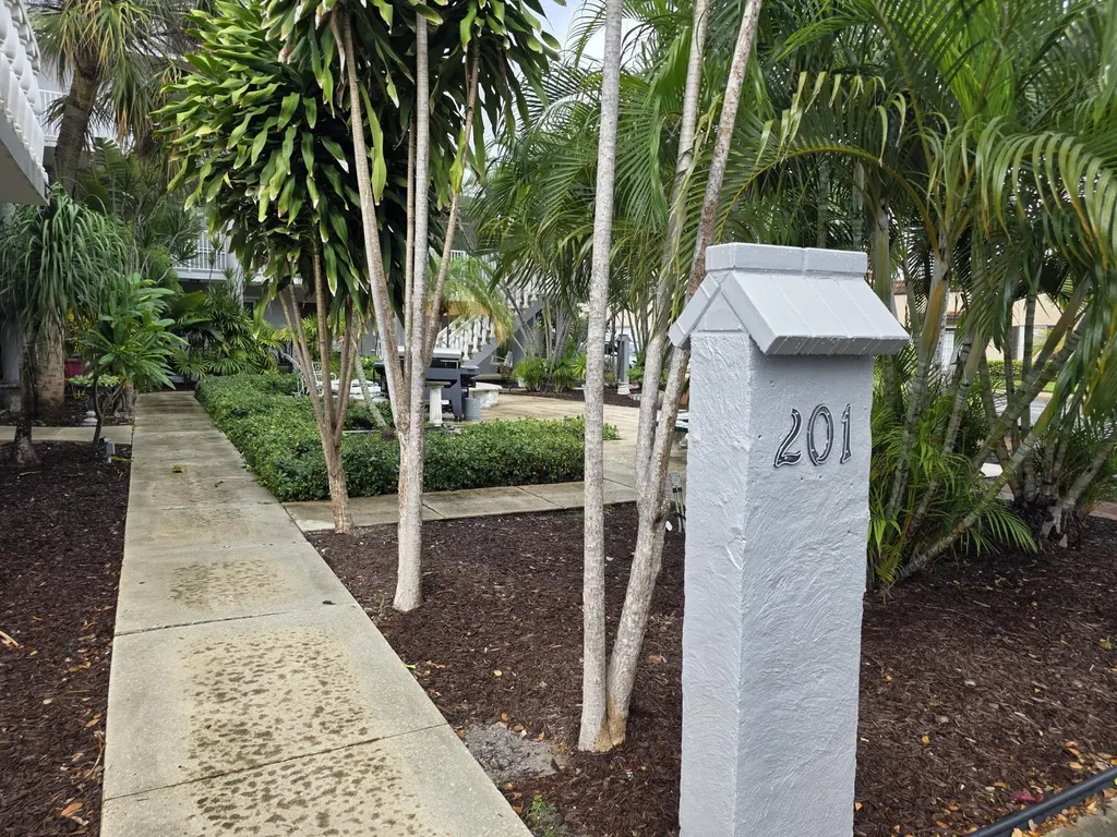 201 S Lakeside Drive Lake Worth Beach FL 33460