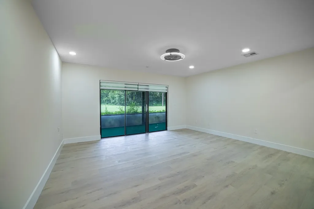 8008 Eastlake Drive Boca Raton FL 33433